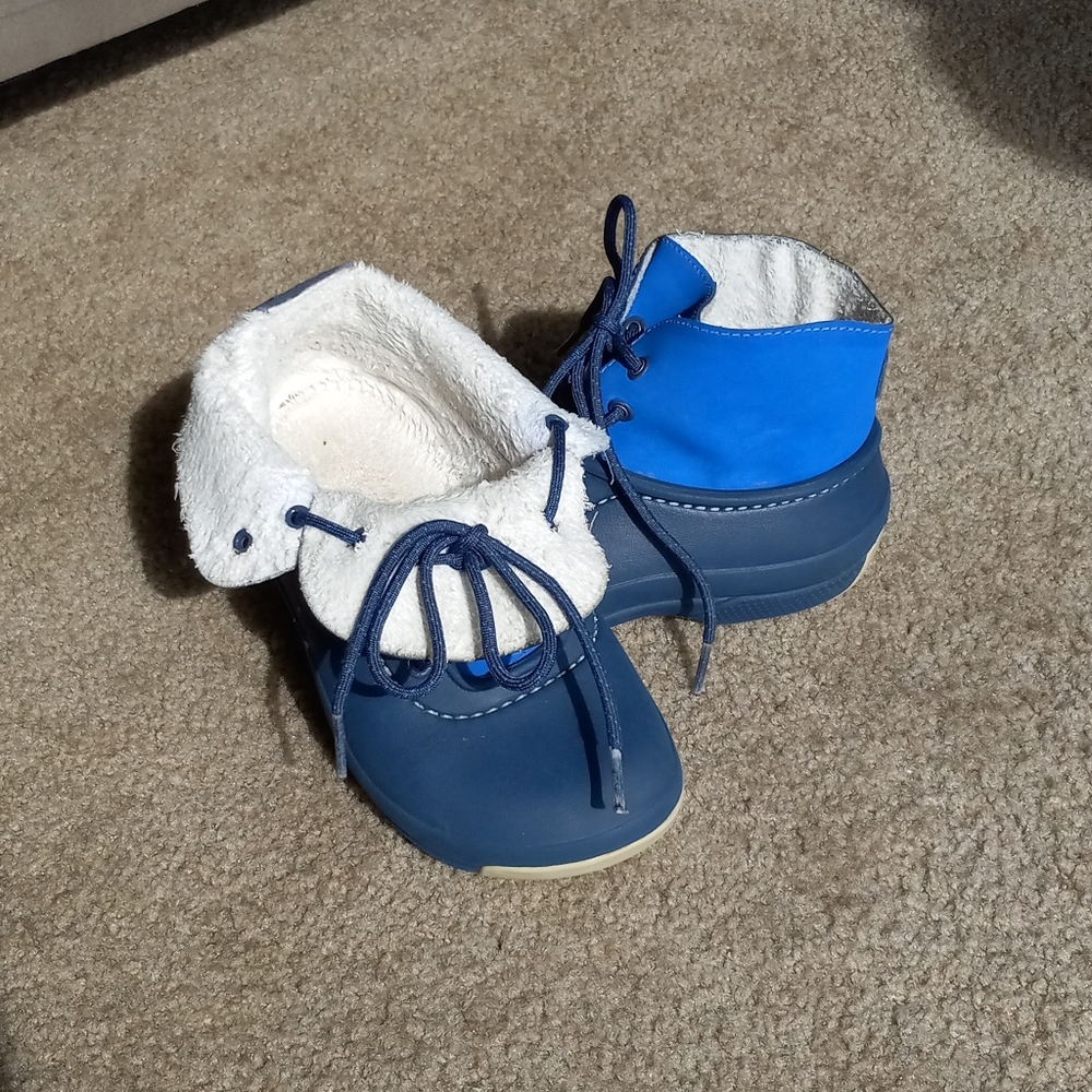 Little boy's Crocs size 1